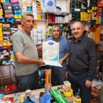 شعبة صناديق الصدقات تكرّم عدداً من أصحاب الصناديق في الناصرية دعماً لثقافة التكافل ورعاية الأيتام